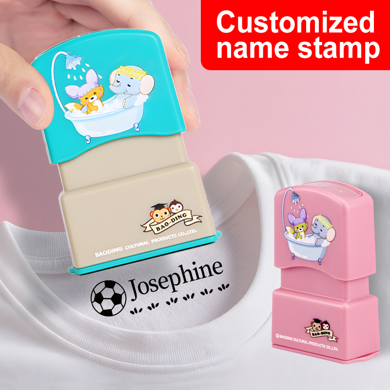 Kids Education Name - パーソナライズされた子供用名前スタンプ - 学校用カスタム防水シールスタンプ、耐久性のある色褪せないインク、トラベルケース、教育ツール